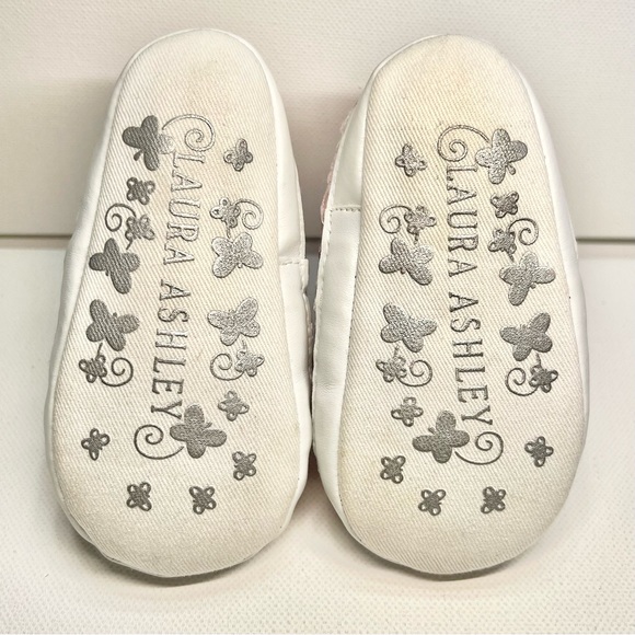 Laura Ashley Embroidered Sparkly Crib Sneakers Sz 9-12M Pink Walker Infant NWOT - Picture 4 of 8